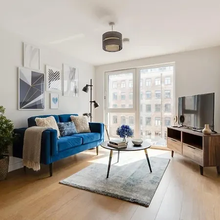 Modern 1 Bed Flat In A Converted Mill W Parking Apartment