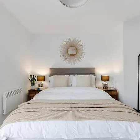 Apartment Modern 1 Bed Flat In A Converted Mill W Parking Leeds (West Yorkshire)